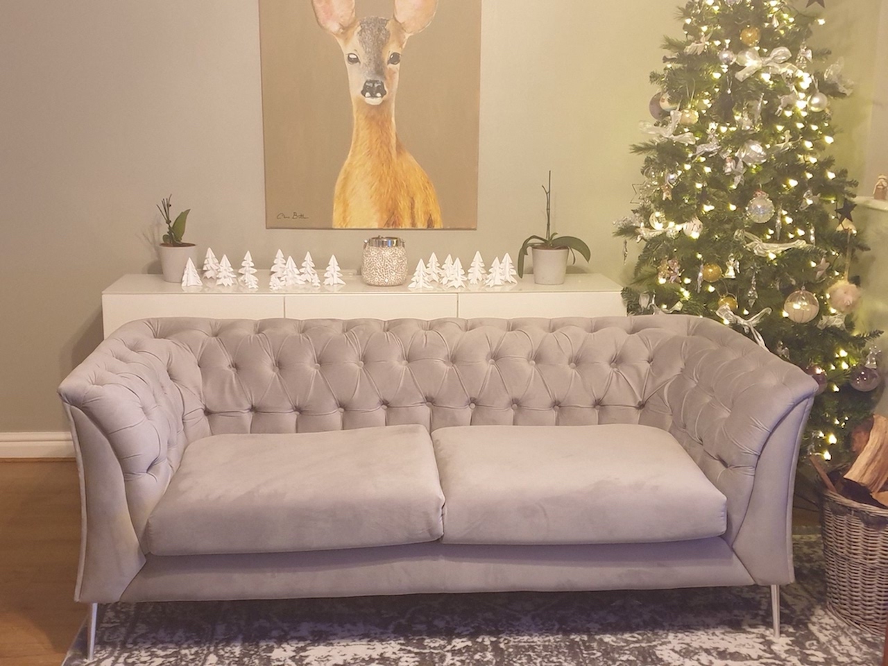 My Picture Chesterfield Modern grey sofa on silver legs, christmas