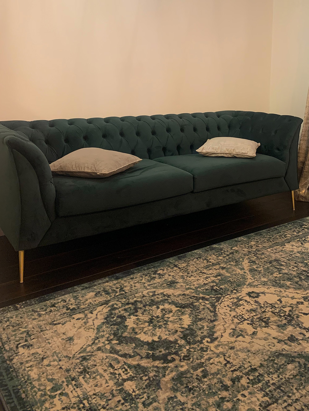 Chesterfield Modern sofa with golden legs