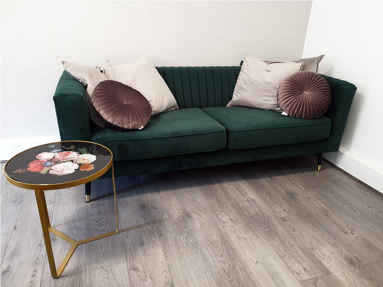 Green Slender sofa from Alena