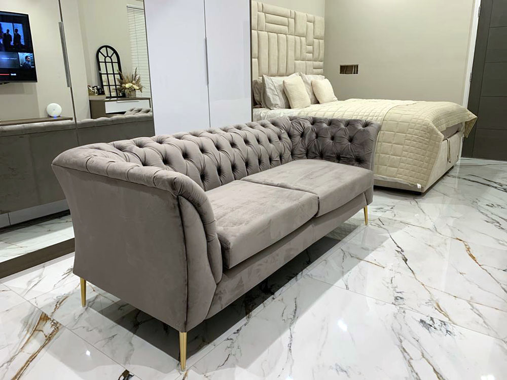 Chesterfield Modern sofa by Mohammed